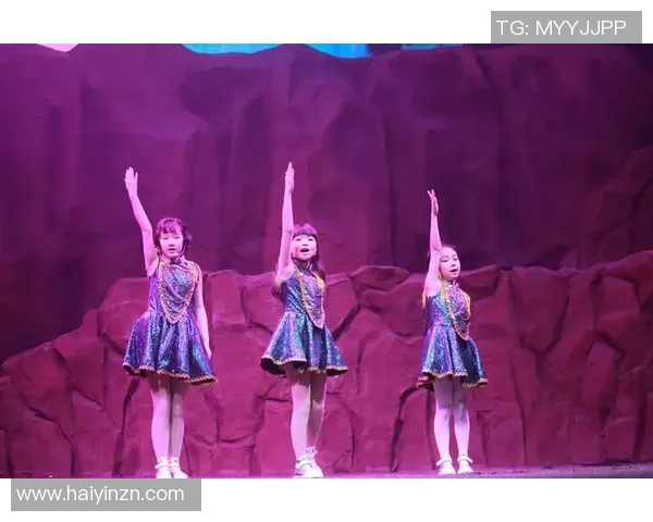 王秀英专访：从街头到舞台的舞蹈人生与心路历程回顾